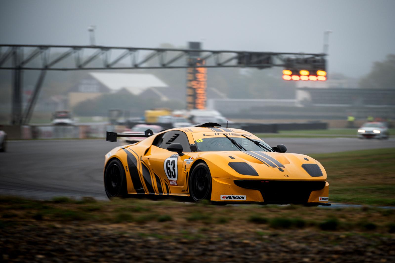 Ligier JS2 R #63 in the rain — Nogaro